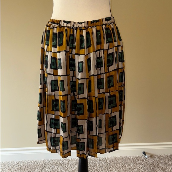 Joe Fresh Skirt Gold and Green Satiny Midi Geometric Patterns Women's Size M - Picture 2 of 7